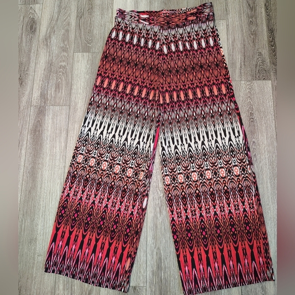 Sharagano Women's Vibrant Red and Black Wide Leg Pants - Picture 1 of 6